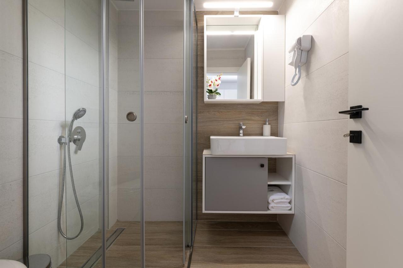 סארטי Sky Luxury Suites מראה חיצוני תמונה